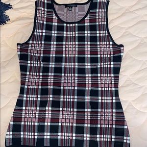 Checkered body-shaping sleeveless vest